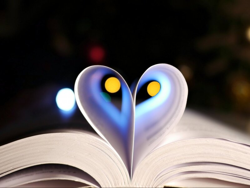 Book with Heart-shaped Pages — White, Romantic