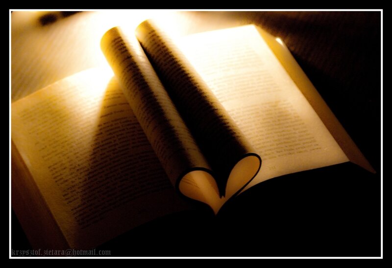 Book with Heart-shaped Pages — Yellow