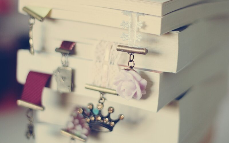 Bookmarks on Books — White