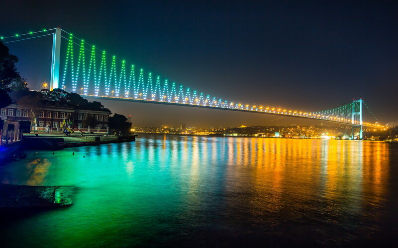 Bosphorus Bridge at Night — Green