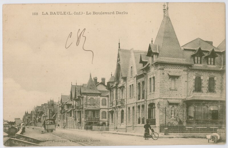 Boulevard Darlu in La Baule