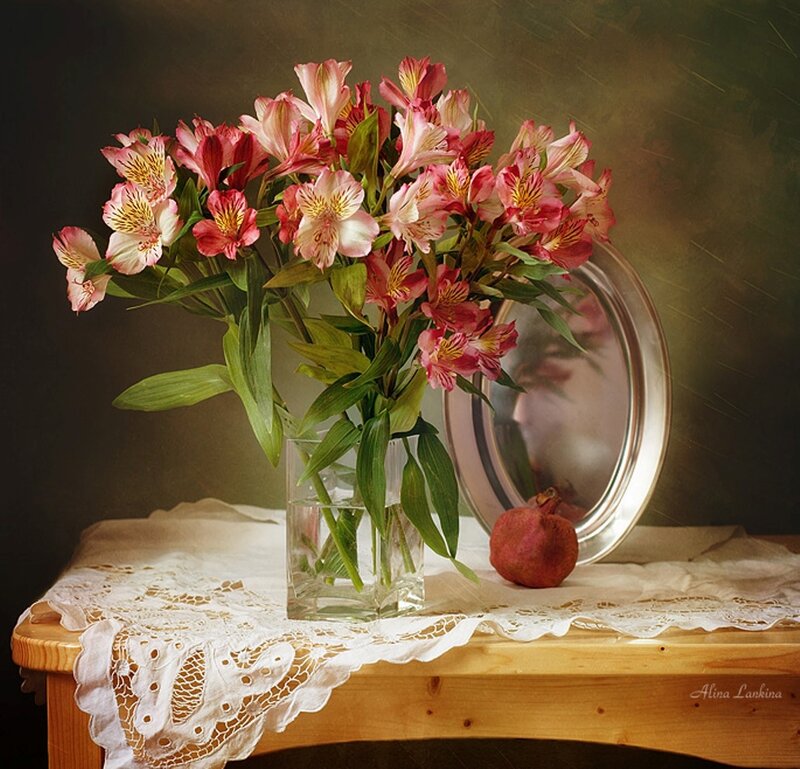 Bouquet of Alstroemeria Flowers — Pink, Serene