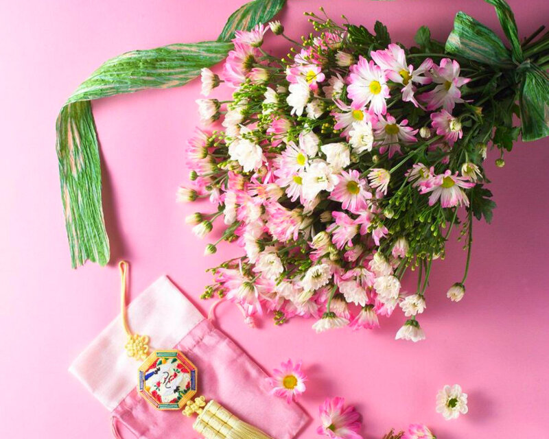Bouquet of Chrysanthemums — Pink, Festive, Photograph