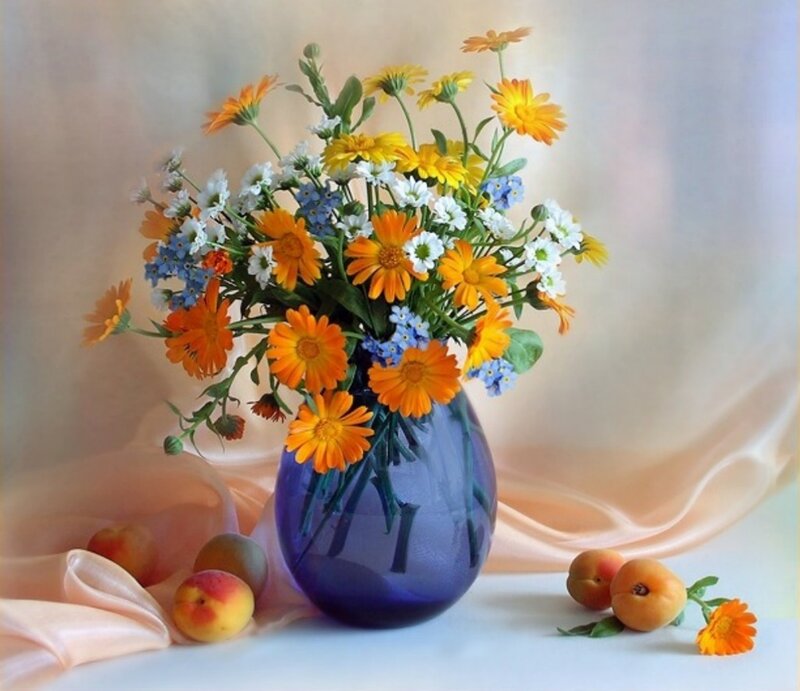 Bouquet of Flowers in Vase — Orange, Serene