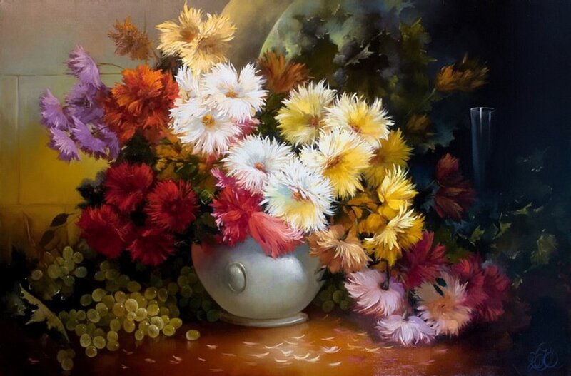 Bouquet of Flowers in Vase — Yellow, Dramatic