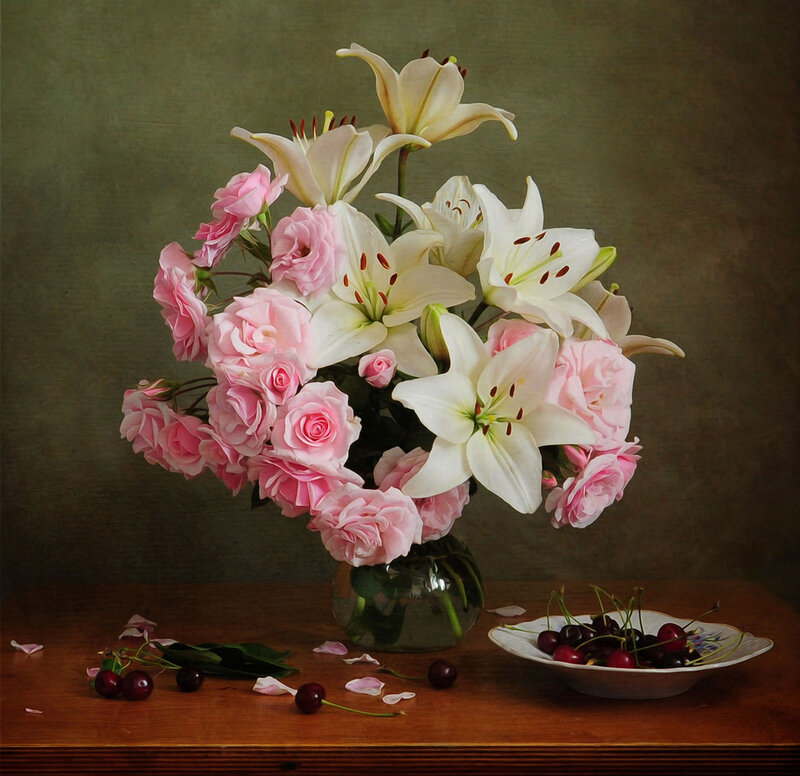 Bouquet of Lilies and Roses — Pink, Serene