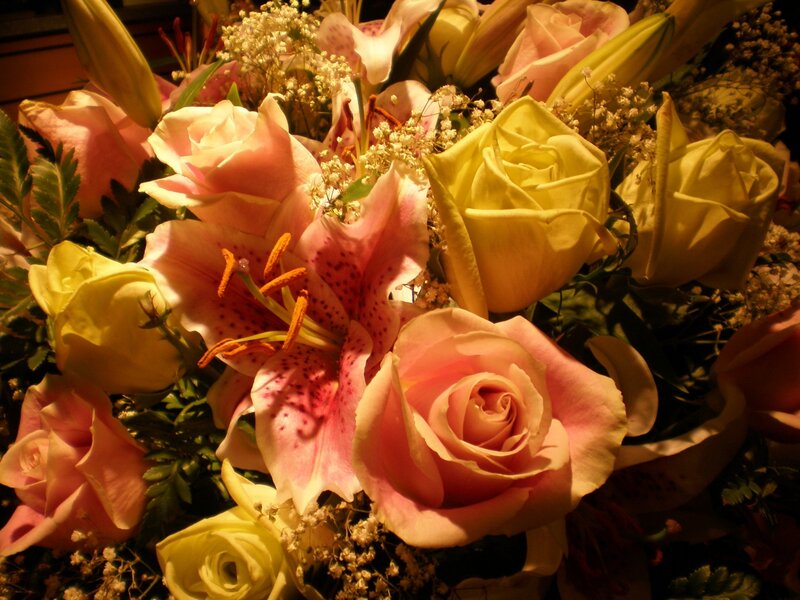 Bouquet of Lilies and Roses — Pink, Warm
