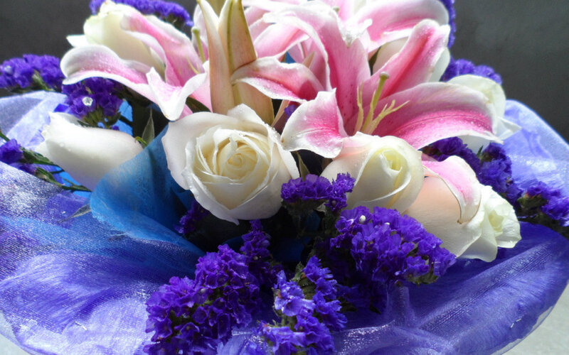 Bouquet of Lilies and Roses — Purple