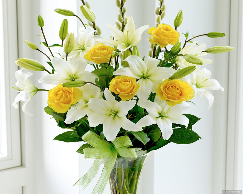 Bouquet of Lilies and Roses — White, Serene
