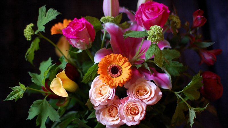 Bouquet of Mixed Flowers — Pink, Dramatic