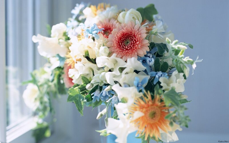 Bouquet of Mixed Flowers — White, Calm