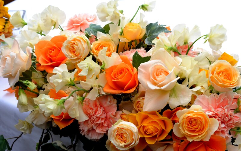 Bouquet of Mixed Roses — Orange