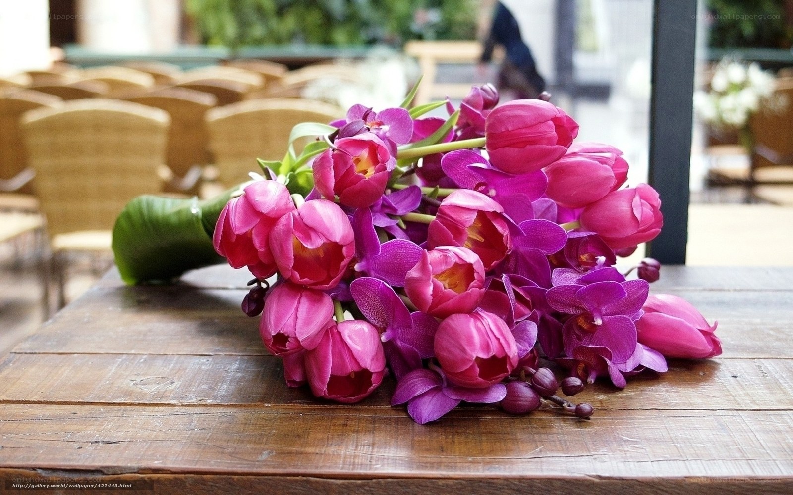 Bouquet of pink flowers