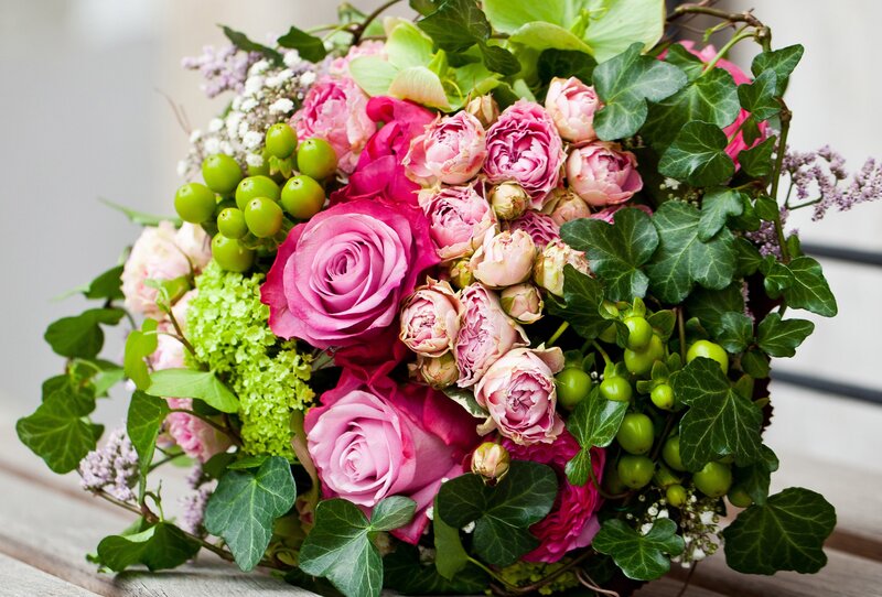 Bouquet of Pink Flowers — Calm, Spring