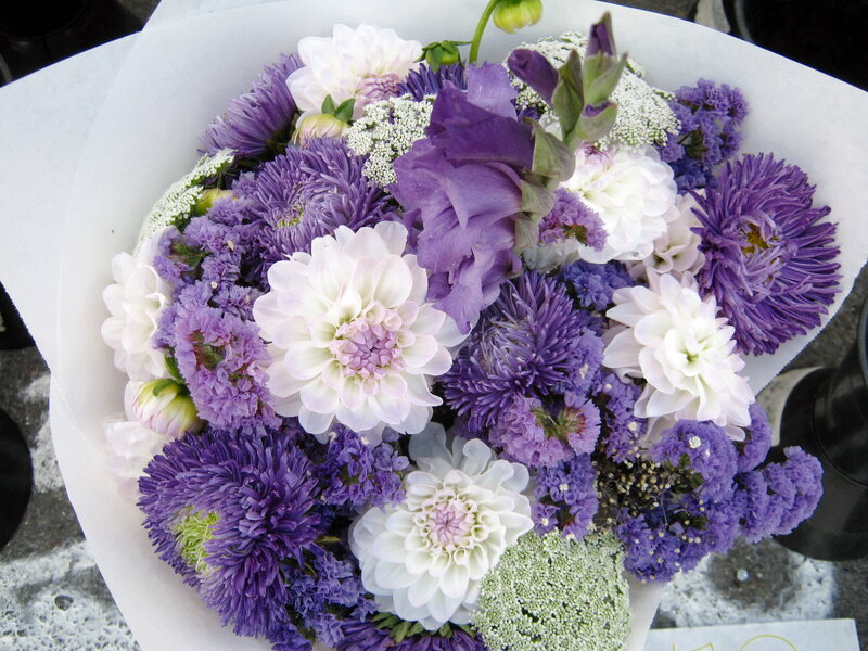 Bouquet of Purple and White Flowers — Calm