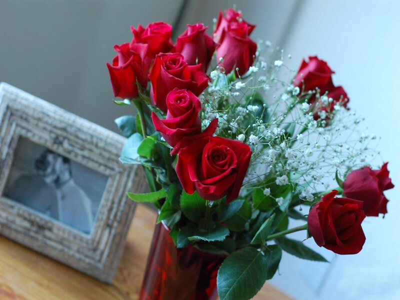 Bouquet of Red Roses — Calm, Photograph, Picture Frame