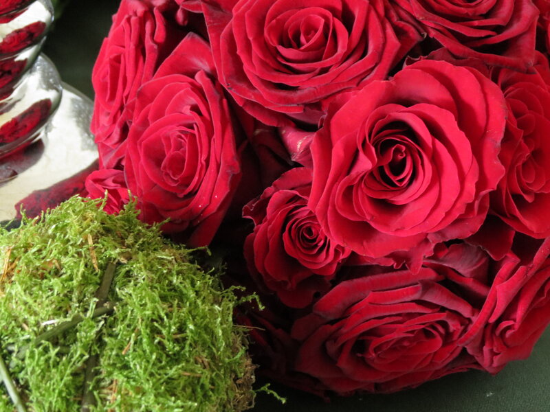 Bouquet of Red Roses — Romantic, Photograph, Moss