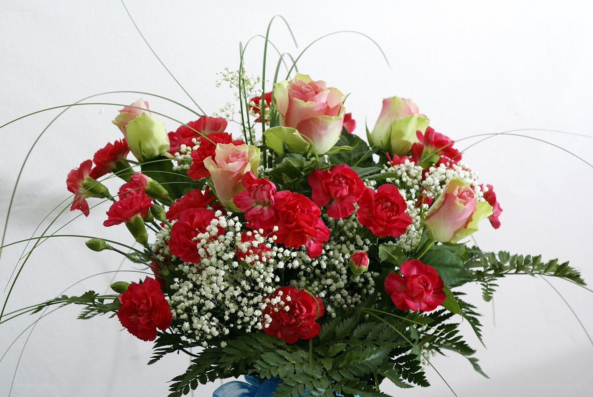 bouquet of roses and carnations