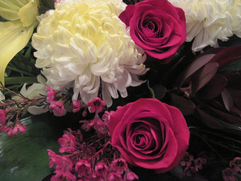 Bouquet of Roses and Chrysanthemums — Pink, Calm