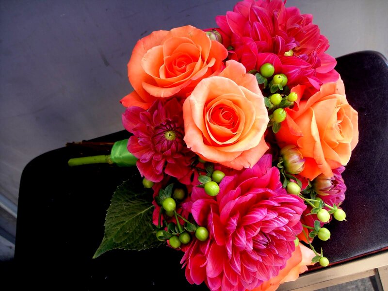 Bouquet of Roses and Dahlias — Orange