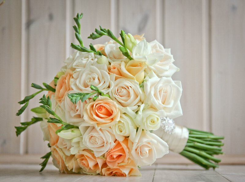 Bouquet of Roses and Freesias — White, Serene