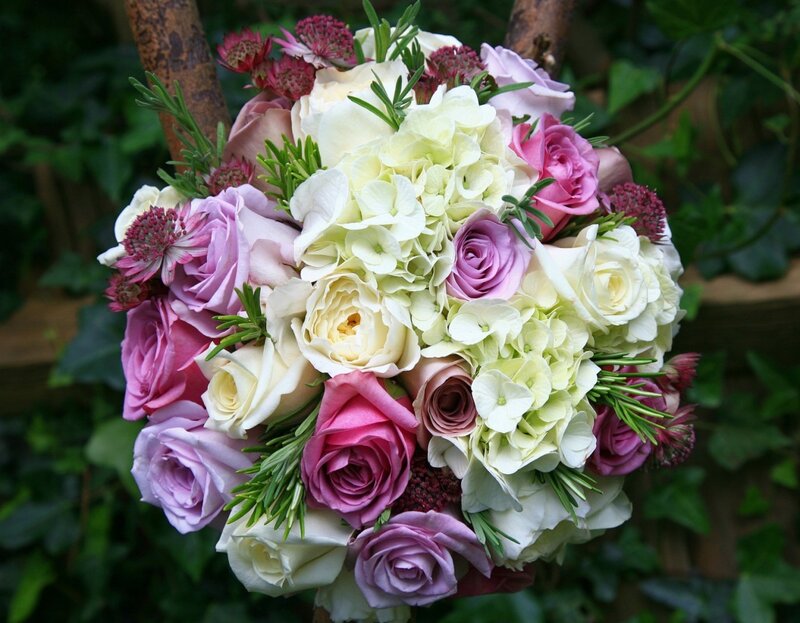 Bouquet of Roses and Hydrangeas — Pink