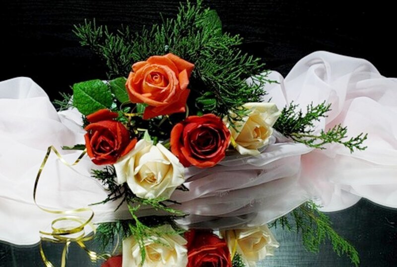 Bouquet of Roses — Red, Formal