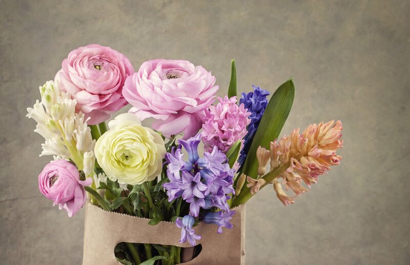 Bouquet of Spring Flowers — Pink, Calm