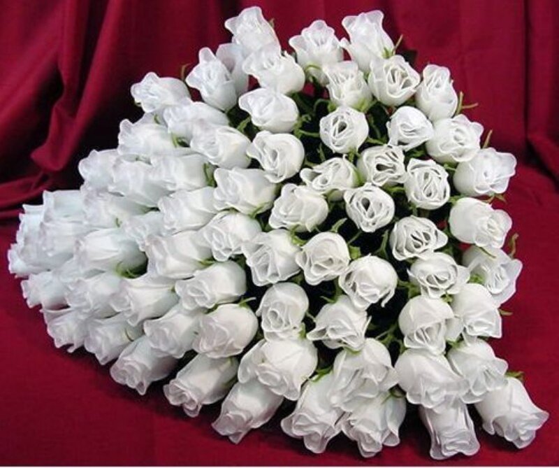 bouquet of white roses