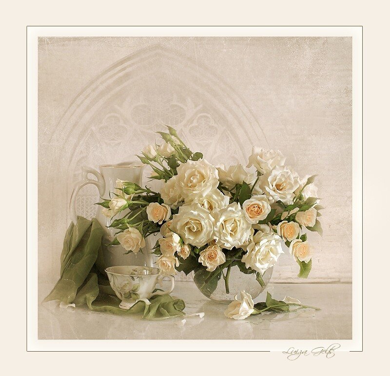 Bouquet of White Roses — Serene