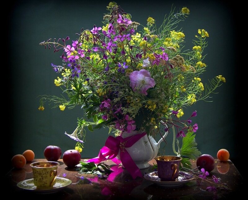 Bouquet of Wildflowers — Purple, Dramatic
