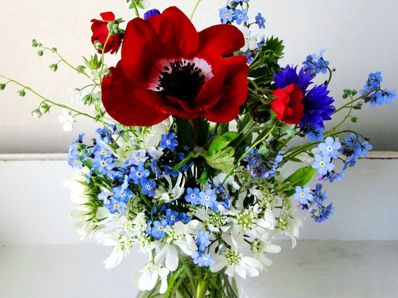 Bouquet of Wildflowers — Red, Calm