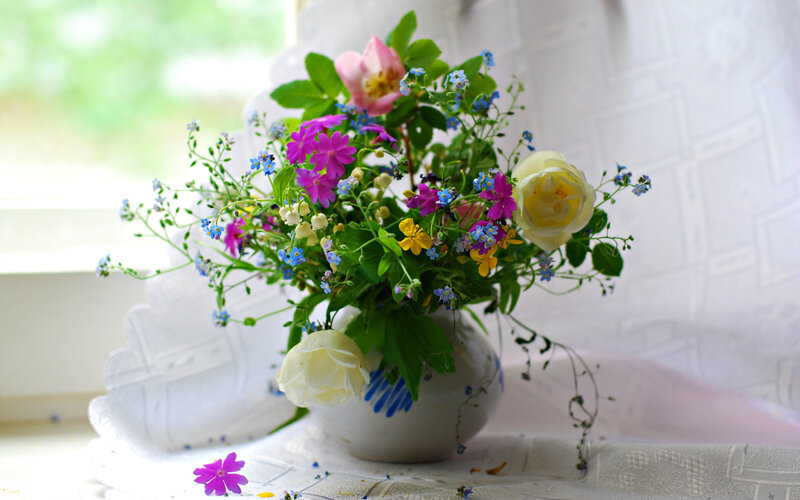 Bouquet of Wildflowers — White, Serene, Morning