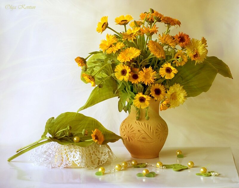 Bouquet of Yellow Flowers — Serene, Photograph
