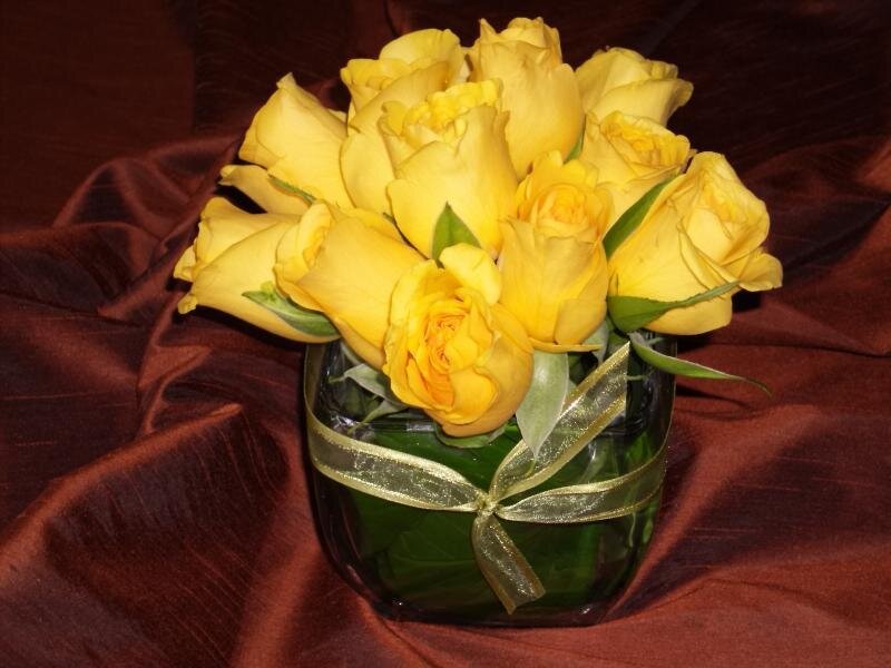 Bouquet of Yellow Roses — Elegant