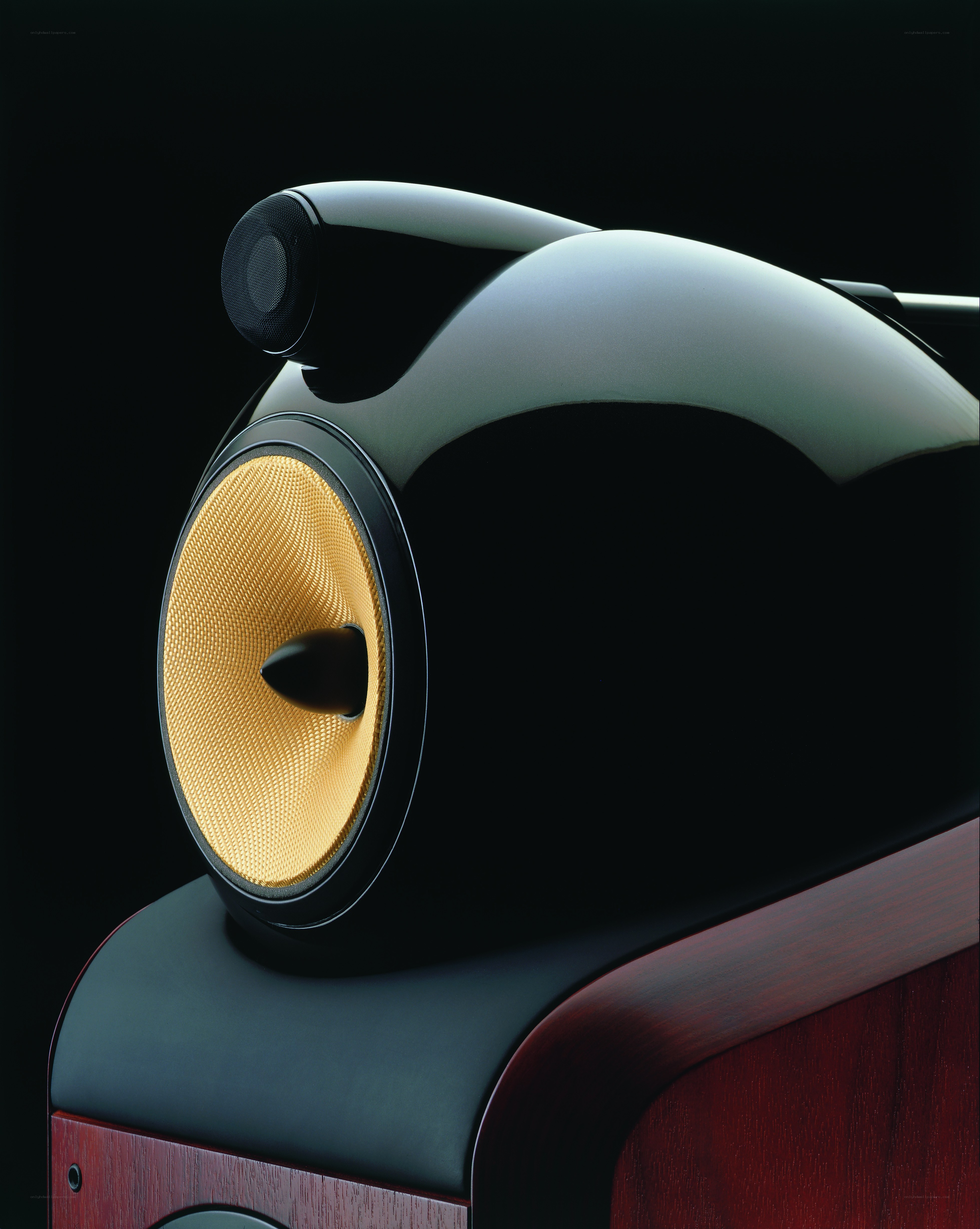 Bowers & Wilkins speaker design