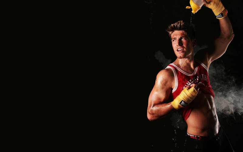 boxer pouring water