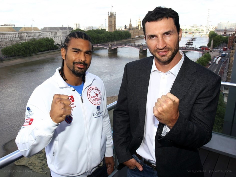 Boxers pose in London