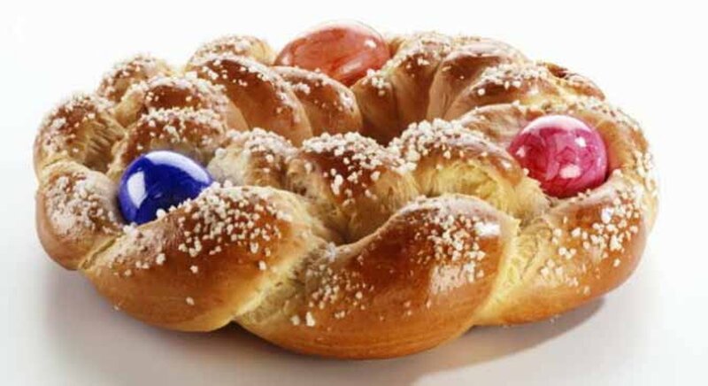 Braided Bread with Eggs