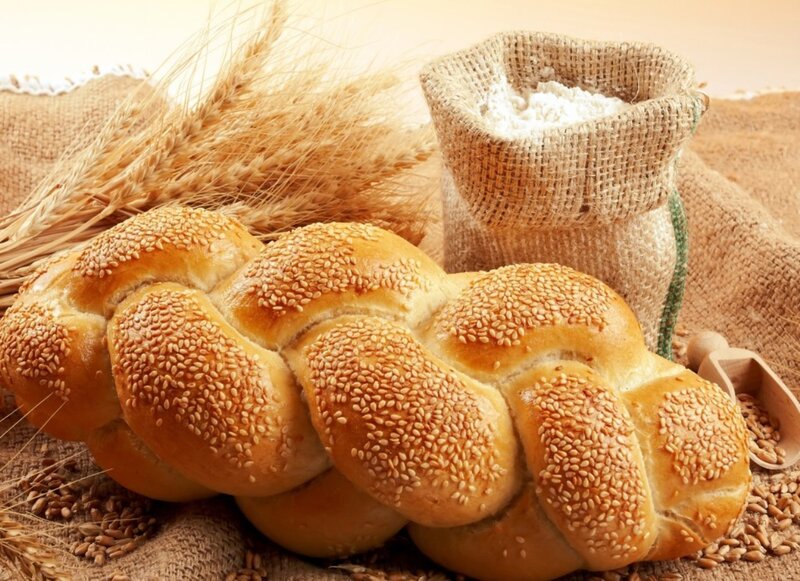 Braided Sesame Bread — Brown