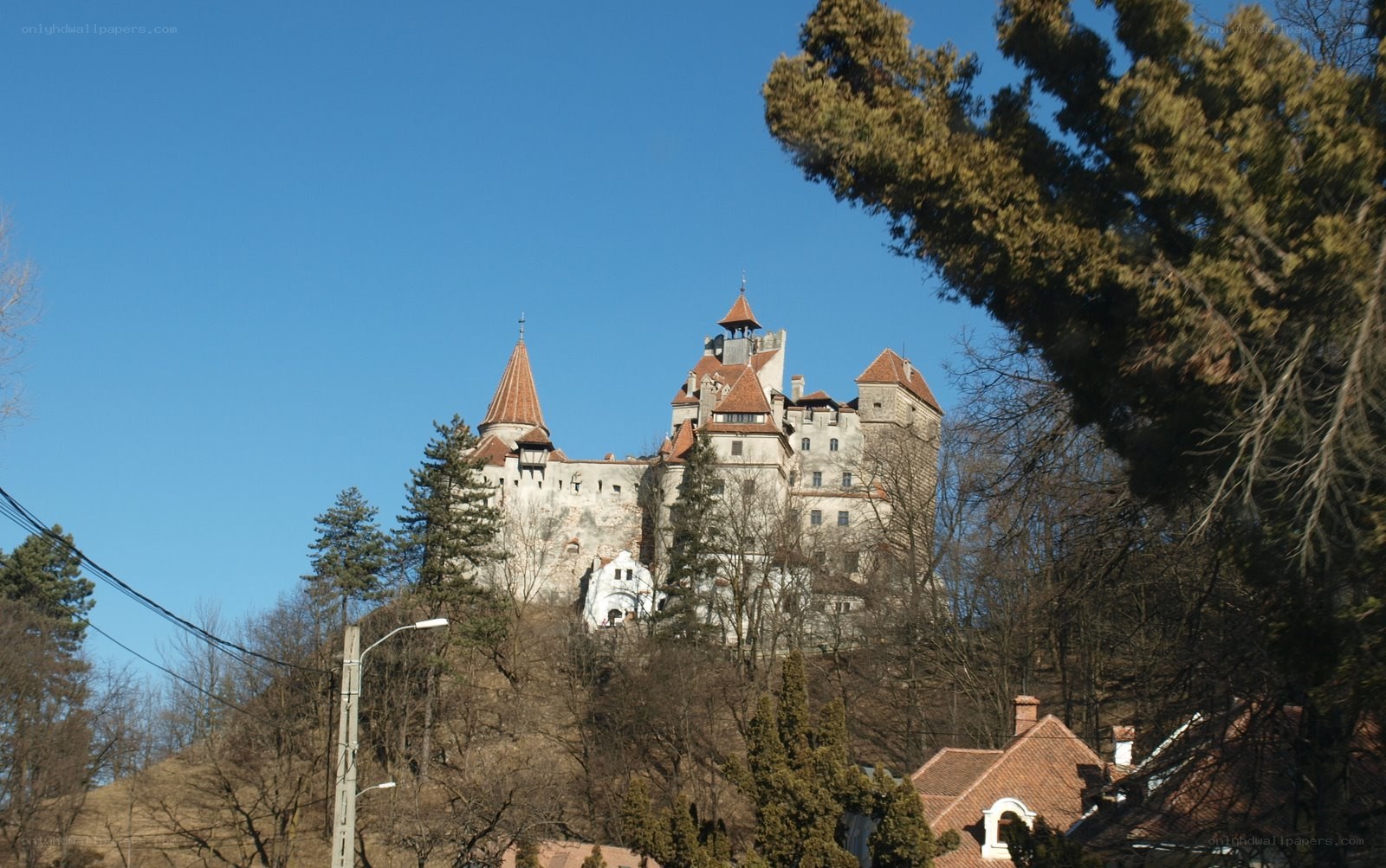 Bran Castle on a clear day