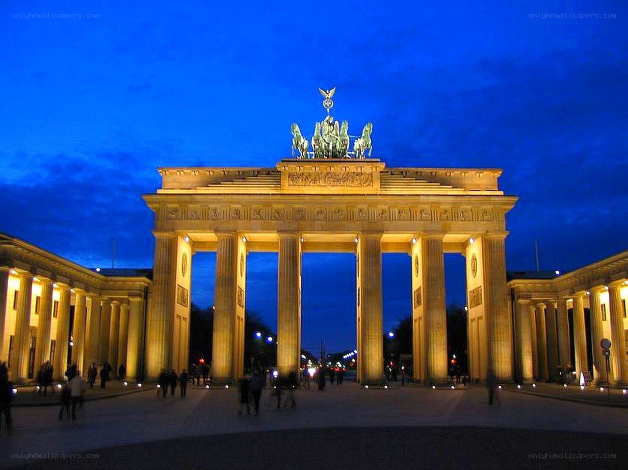 Brandenburg Gate at dusk