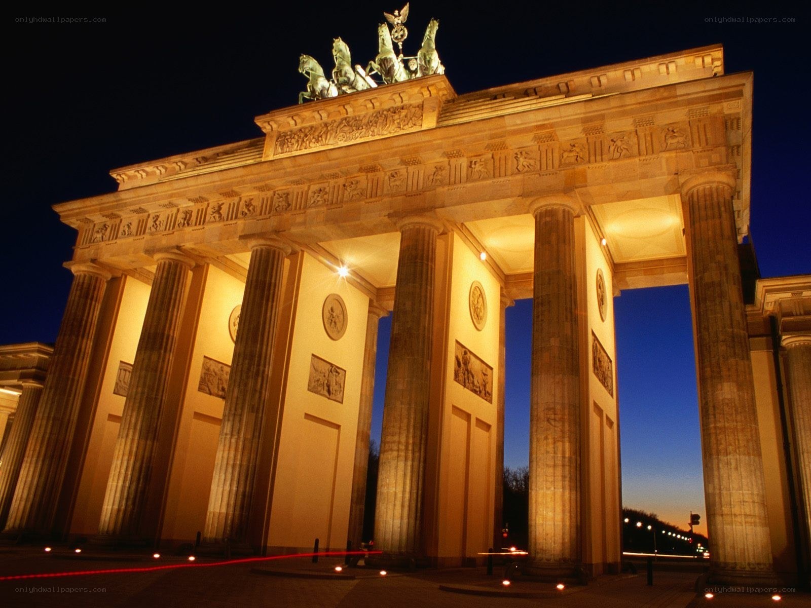 Brandenburg Gate at night