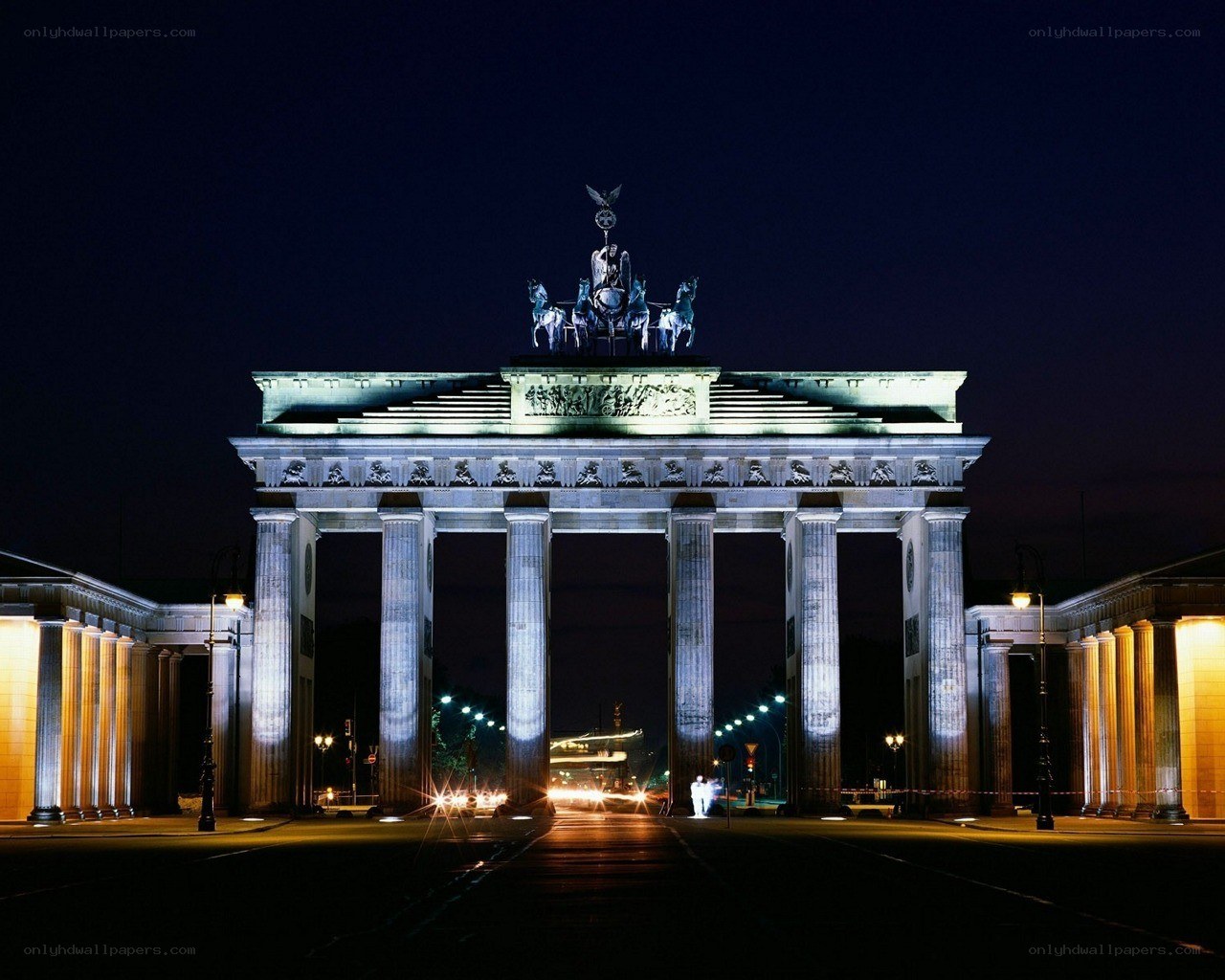 Brandenburg Gate at night