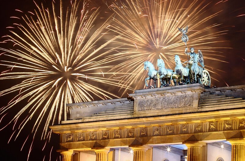 Brandenburg Gate — Gold
