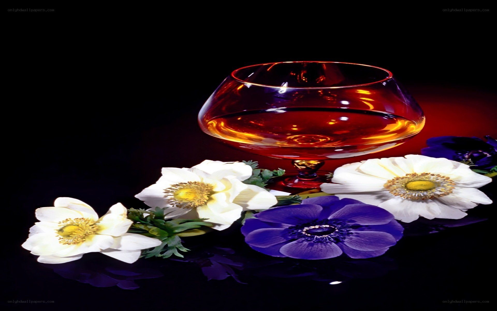 Brandy glass with flowers