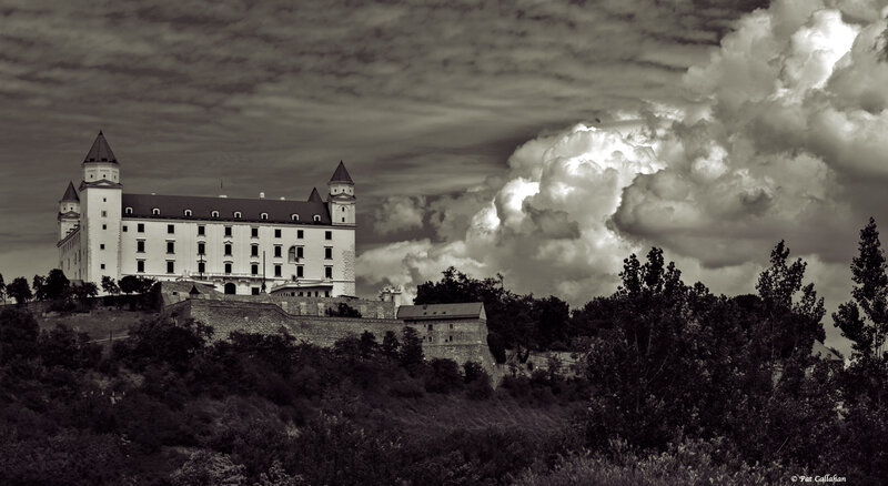 Bratislava Castle — Black