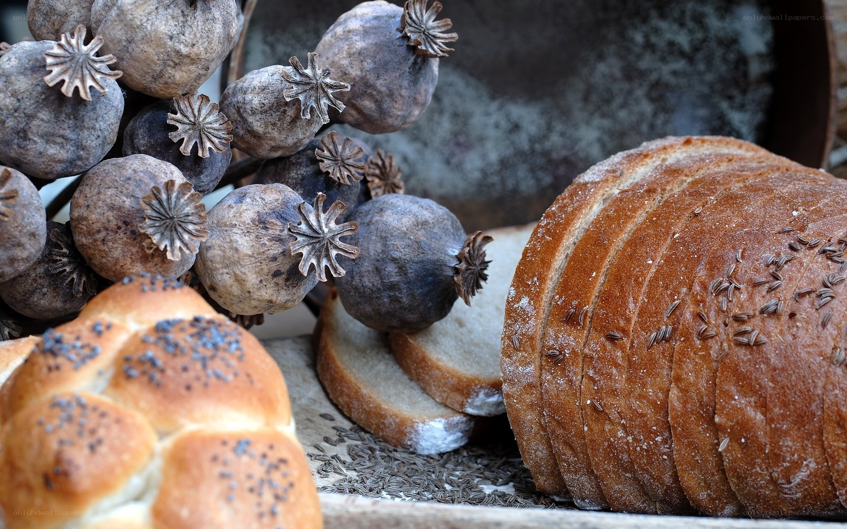 Bread and poppy seed pods