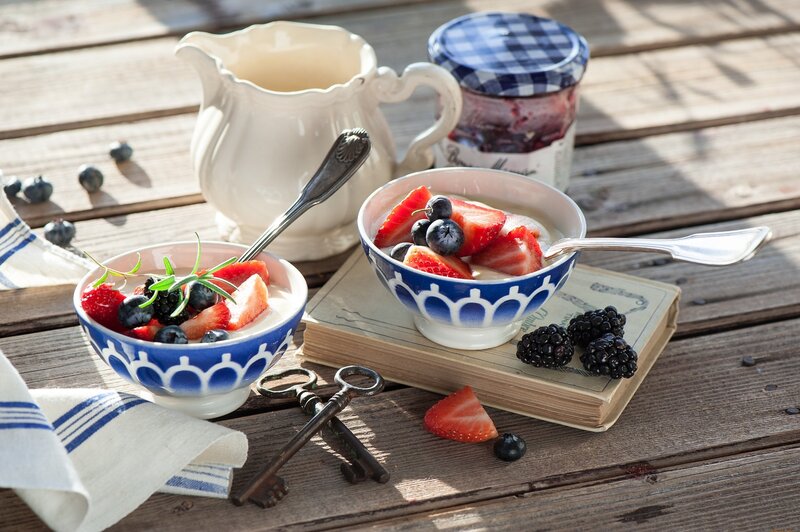 Breakfast Bowls with Berries