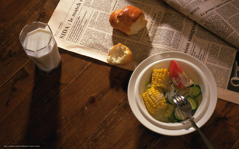 Breakfast on Newspaper